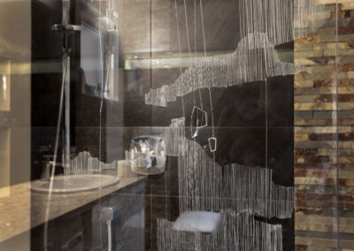 łazienka, Sól 2014, zdobienie szklane, detal